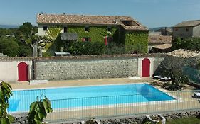 Gite le POUSTA piscine chauffée calme douceur de vie
